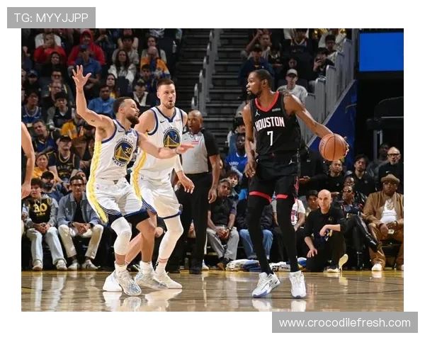 火箭险胜勇士杜兰特31分库里复出29分 火箭险胜勇士杜兰特31分库里复出29分